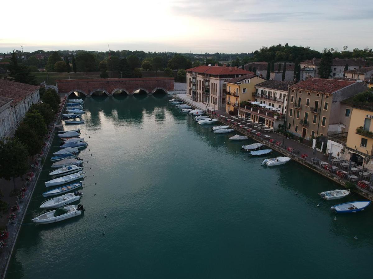 Fiori Sull'Acqua Apartments Peschiera del Garda Zewnętrze zdjęcie