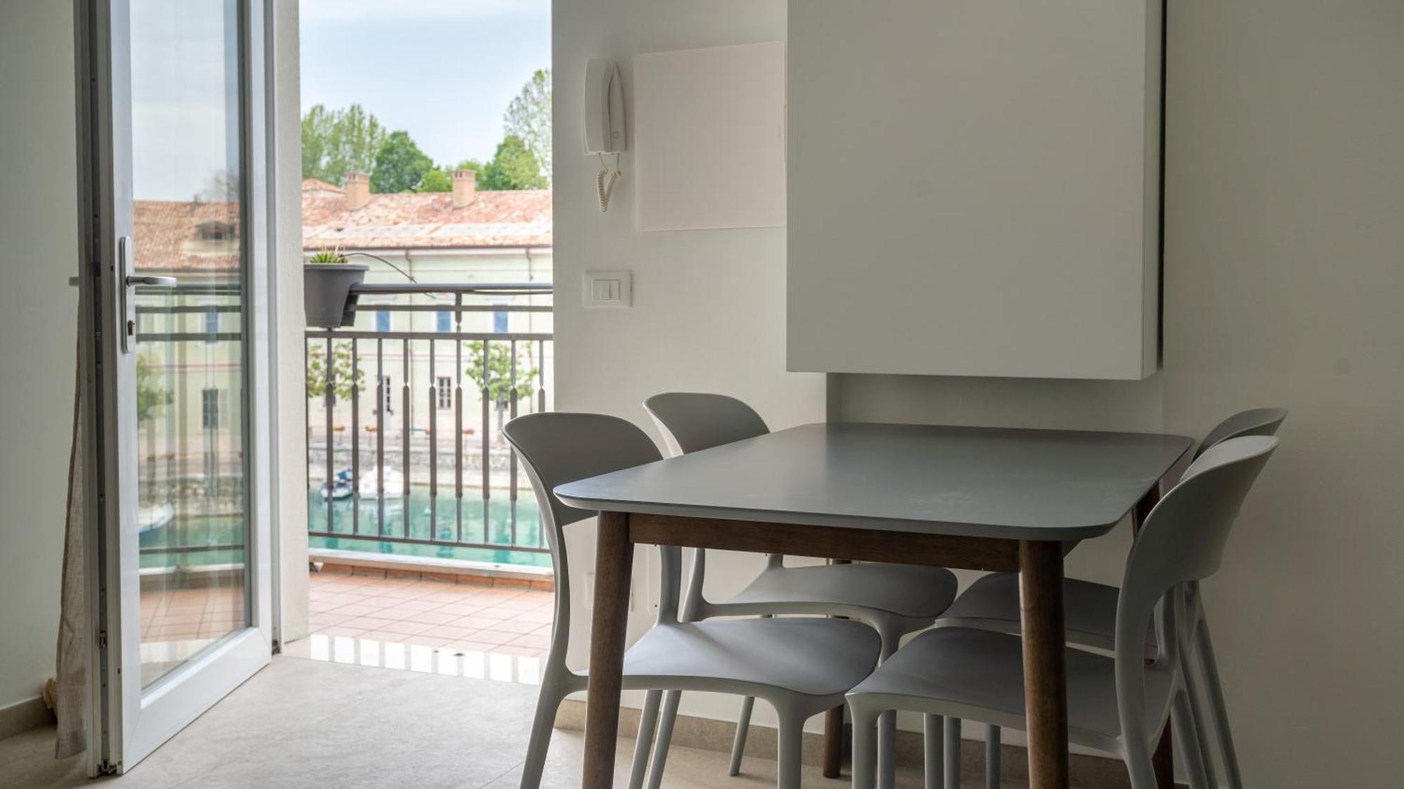 Fiori Sull'Acqua Apartments Peschiera del Garda Zewnętrze zdjęcie