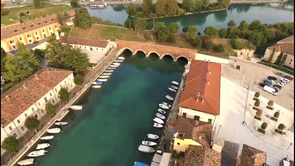 Fiori Sull'Acqua Apartments Peschiera del Garda Zewnętrze zdjęcie
