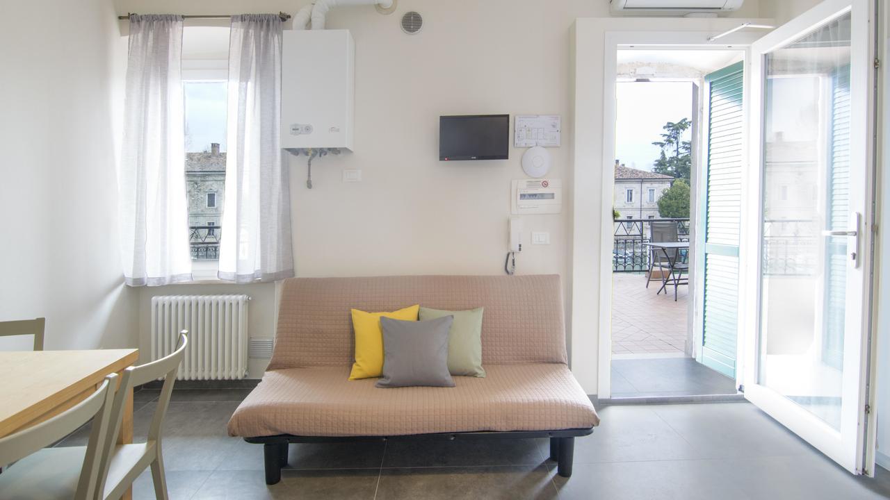 Fiori Sull'Acqua Apartments Peschiera del Garda Zewnętrze zdjęcie
